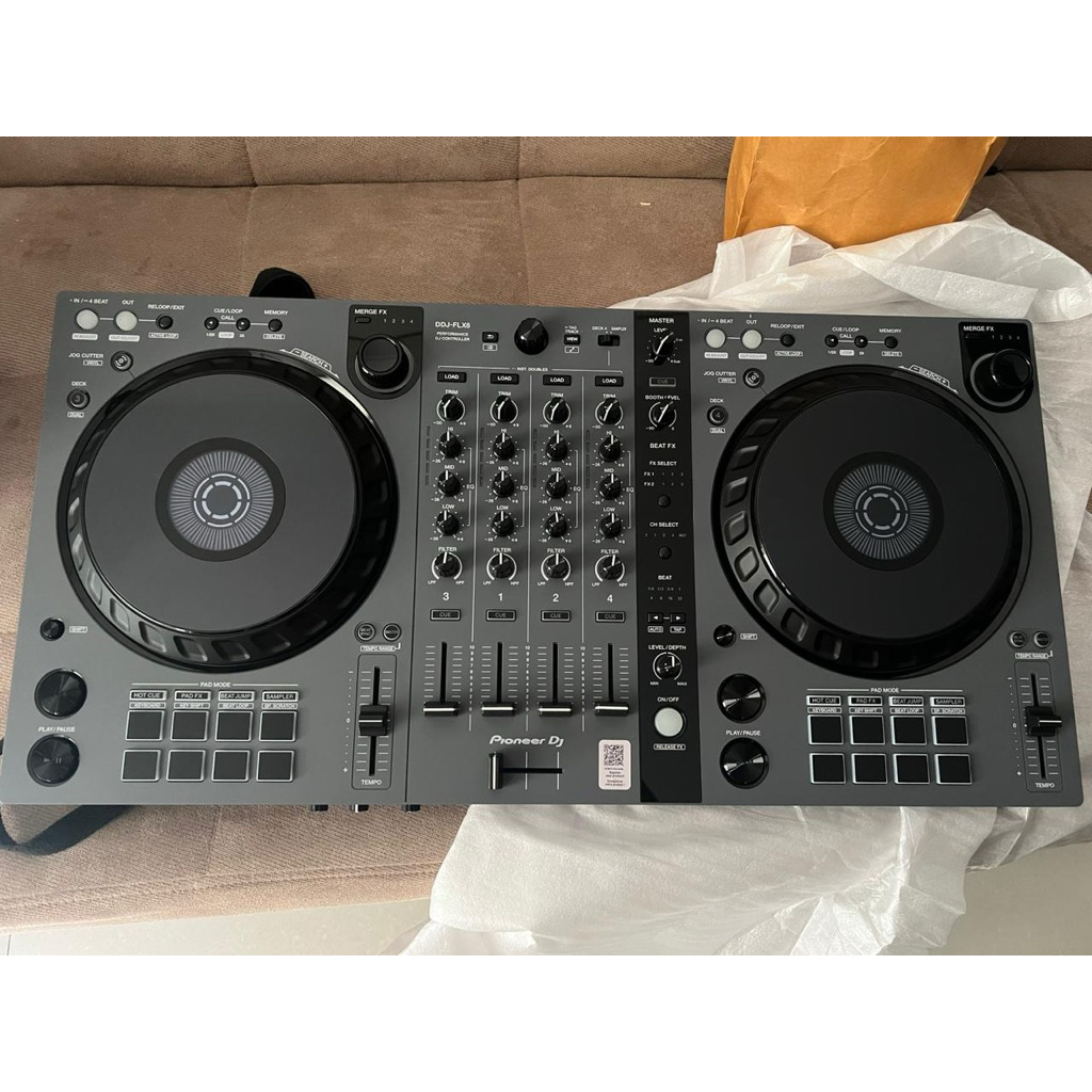 Dijual ddj FLX6 GT /Bisa Rexordbox dan Serato