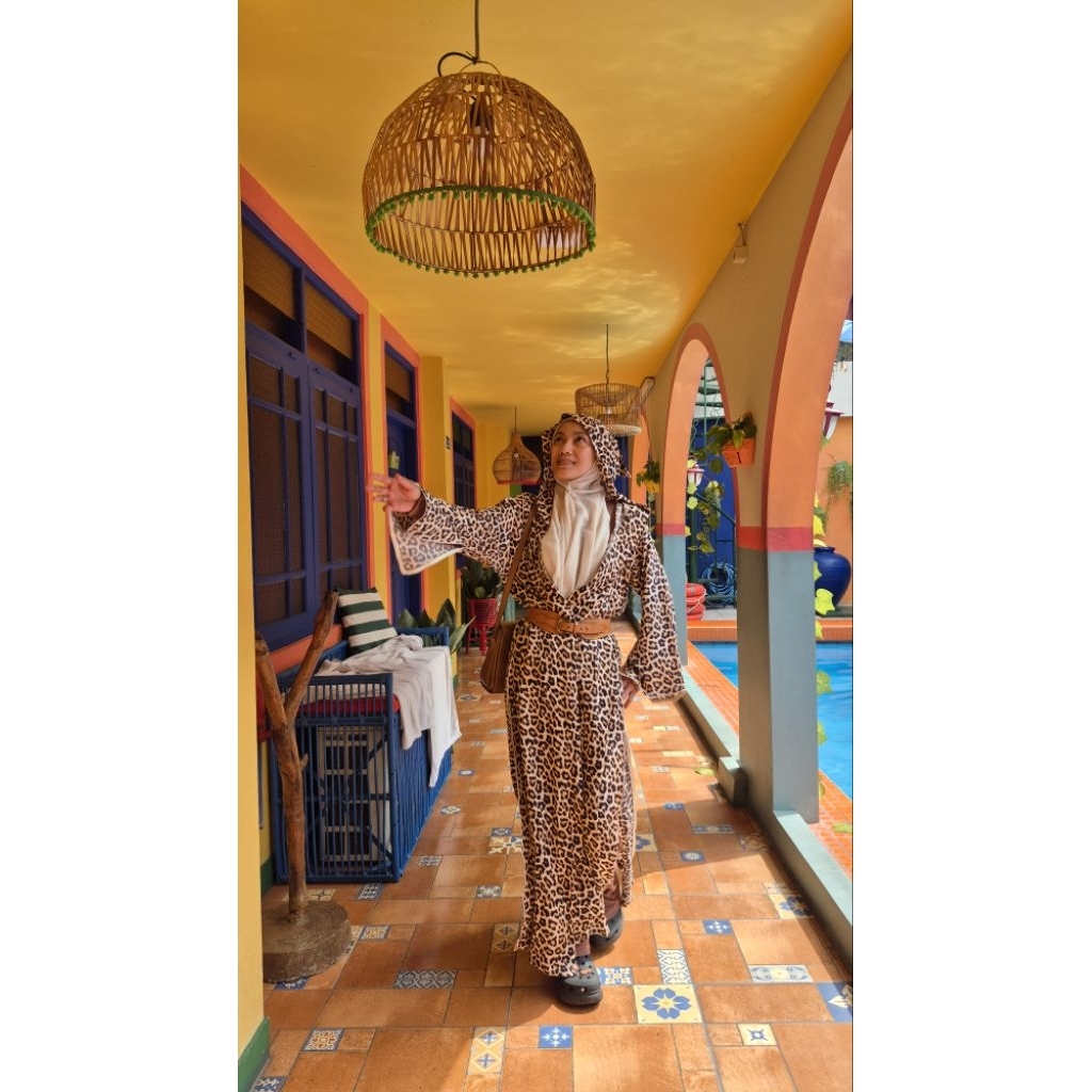 djellaba.id Baju Umroh Outer Hoodie Model Uzbekistan motif Leopard dan Hitam