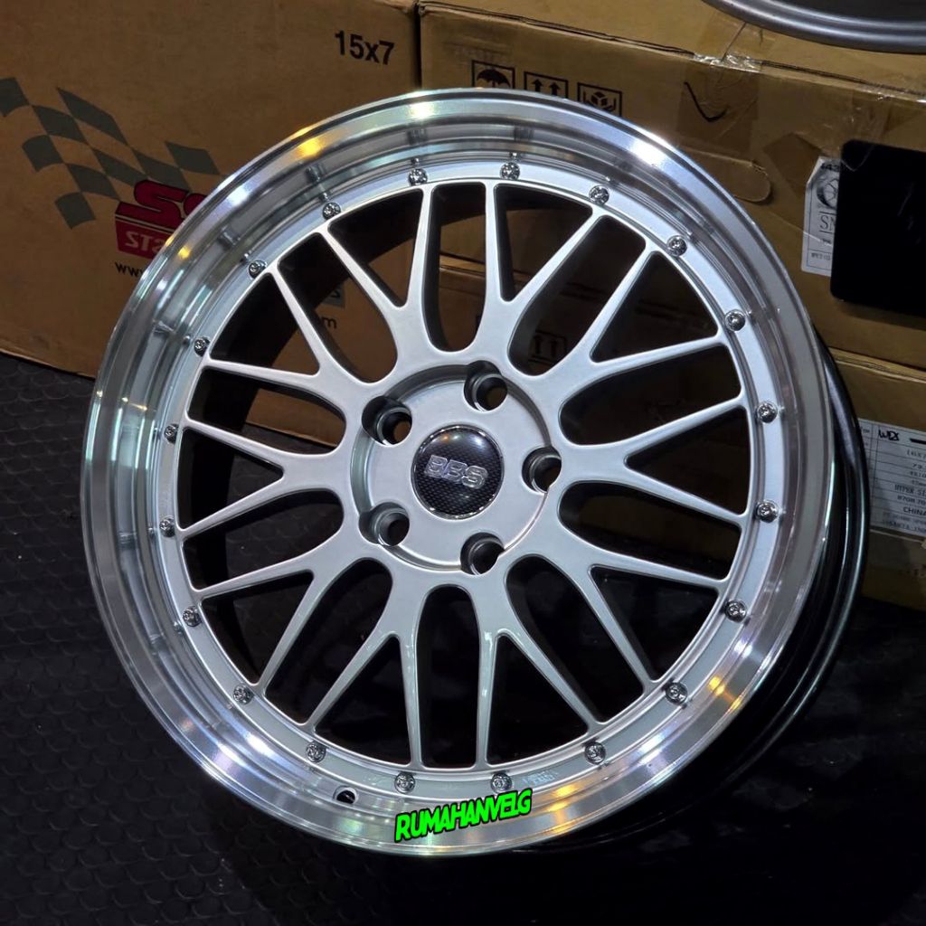 velg racing r18 bbs lm flow forming pcd 5x114,3 lebar 8 velg mobil ring 18 pnp mobil reborn venturer