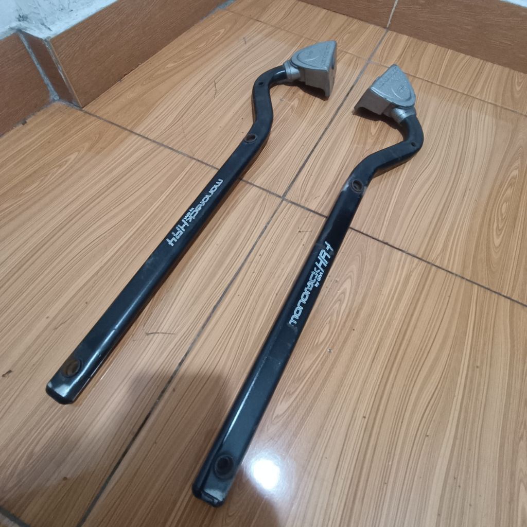 Bracket Box Givi HR4 Original