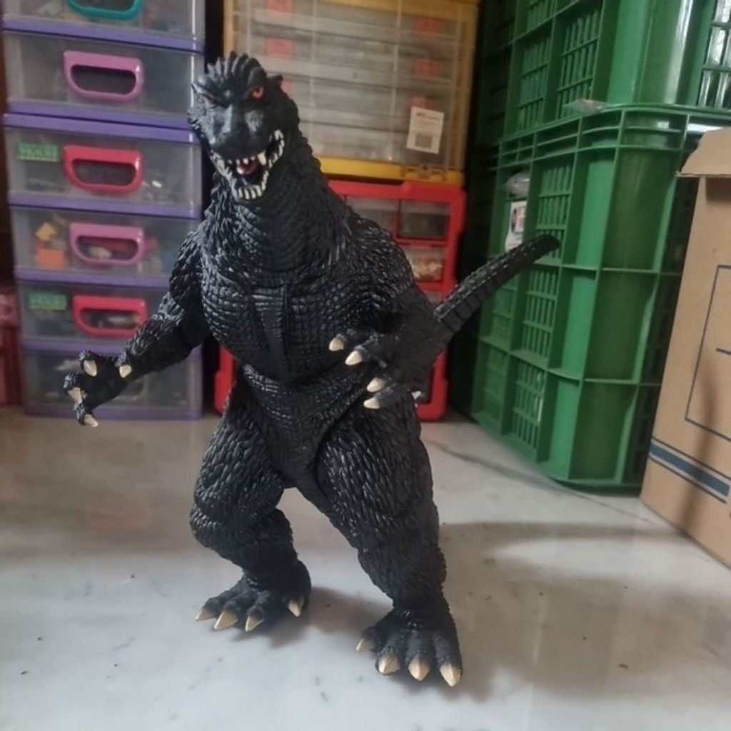 preloved: Bandai Godzilla (2007)