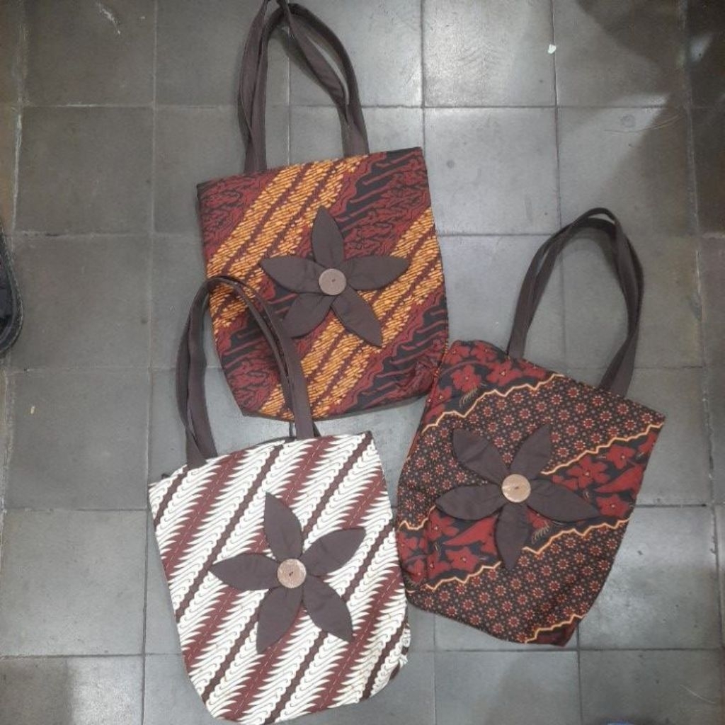 Tas Batik Matahari lapis busa