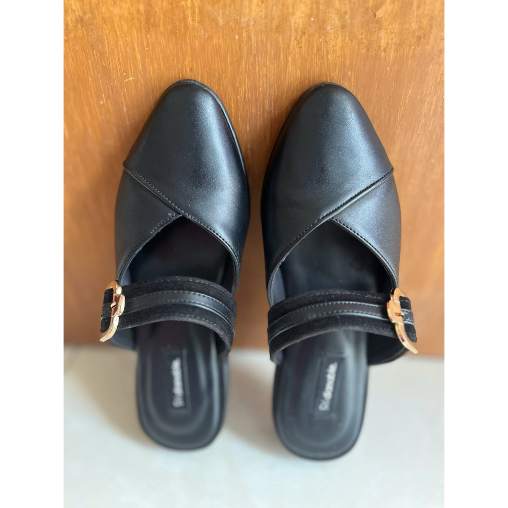 Preloved Sepatu Sandal Dianable