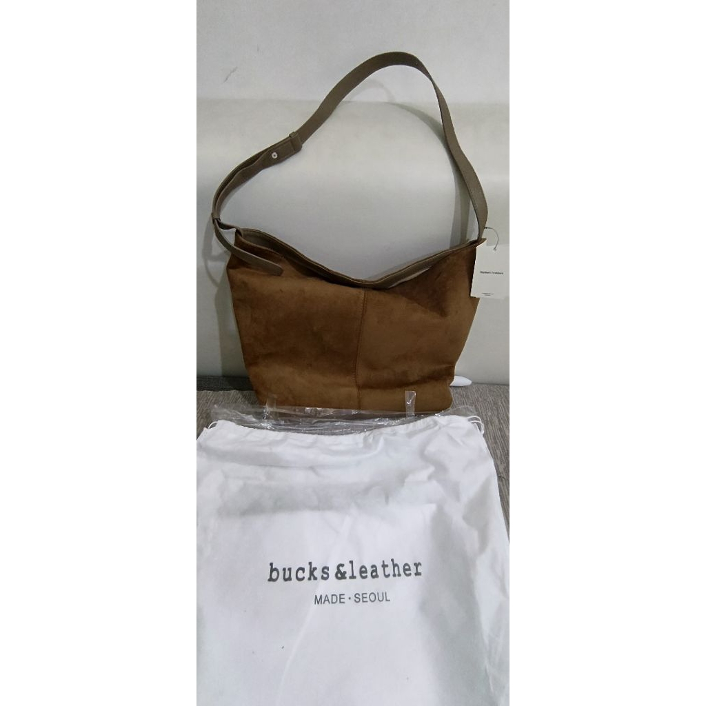 Tas wanita hobo suede Bucks and Leather