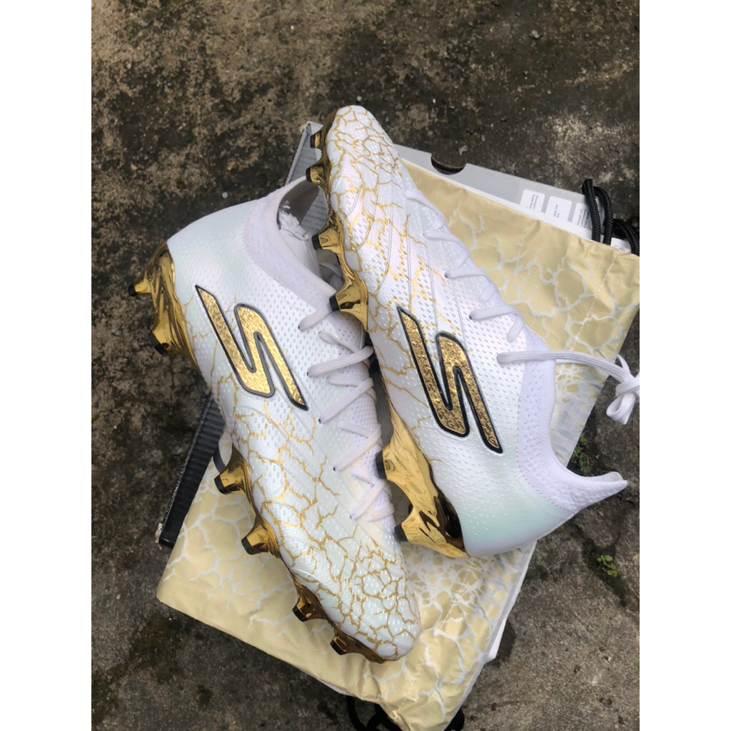 Sepatu Bola Original Skechers SKX_1.5 Elite FG - White/Gold size EU 42.5/27 cm