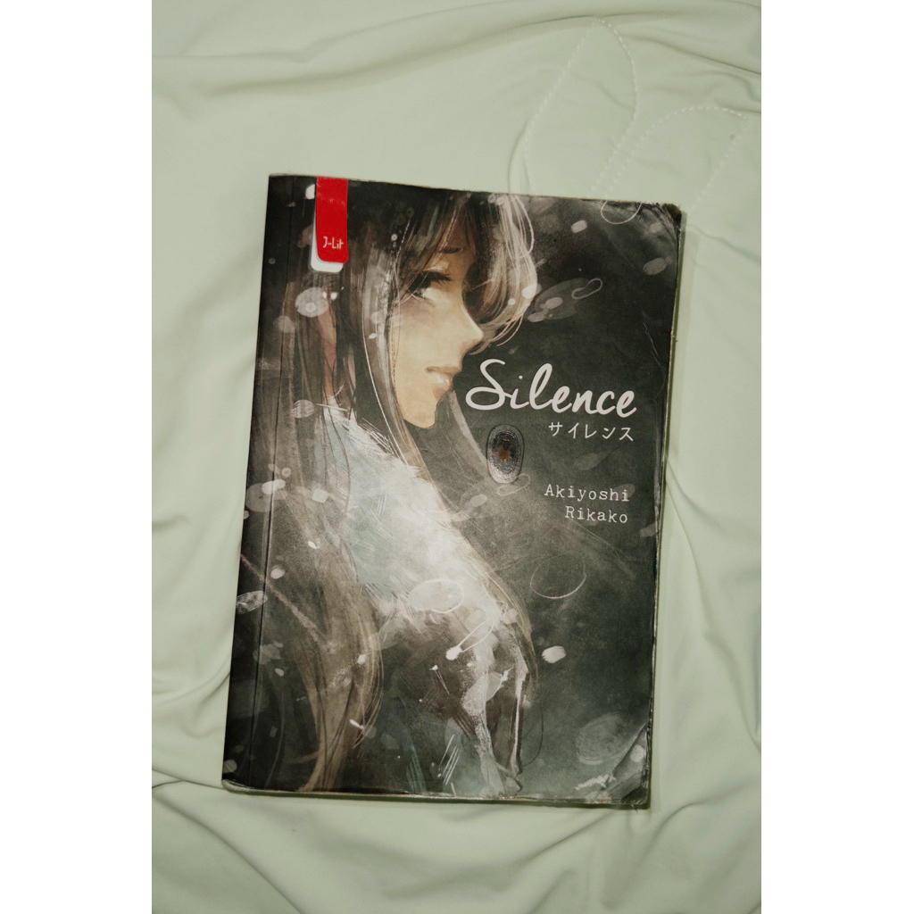 [PRELOVED] Novel Silence - Akiyoshi Rikako