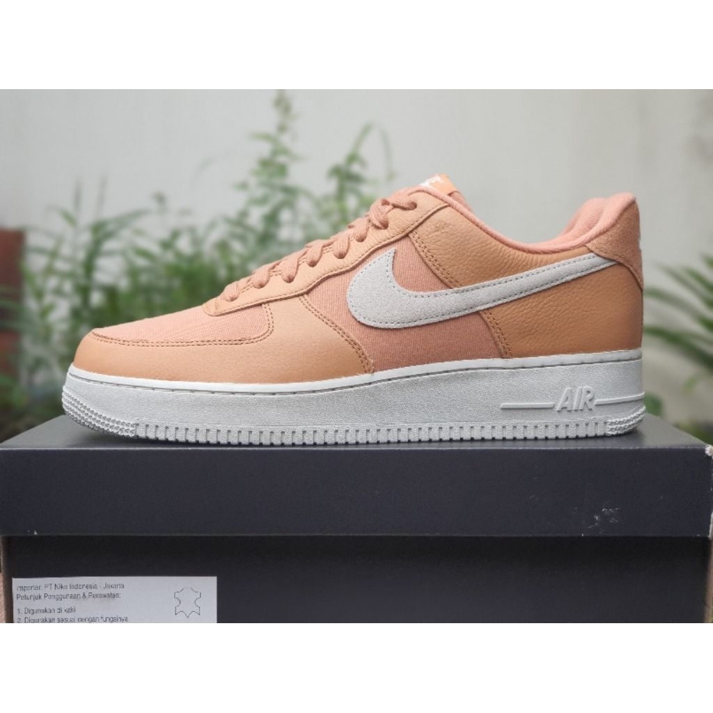 Size 44,5 - Nike AF1 07 Amber Brown