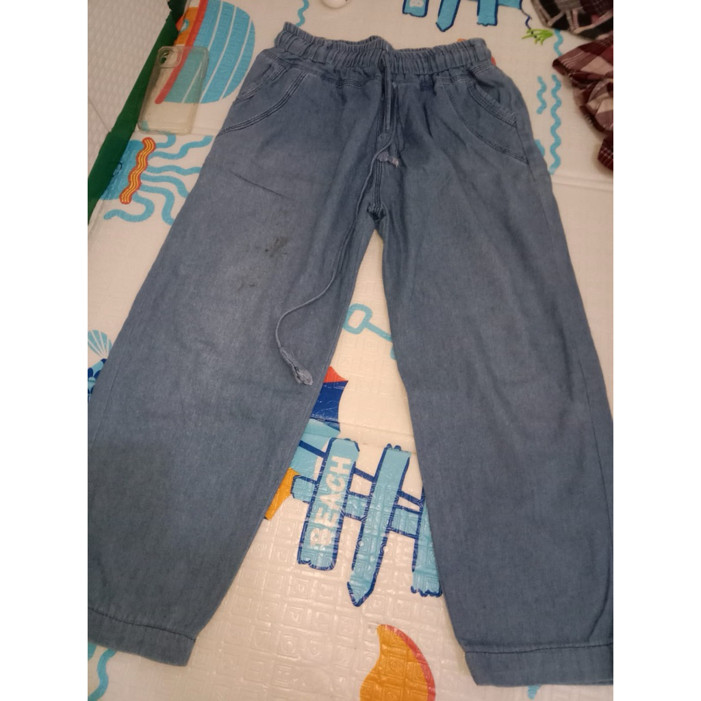 PRELOVED CELANA KULOT LEVIS JEANS