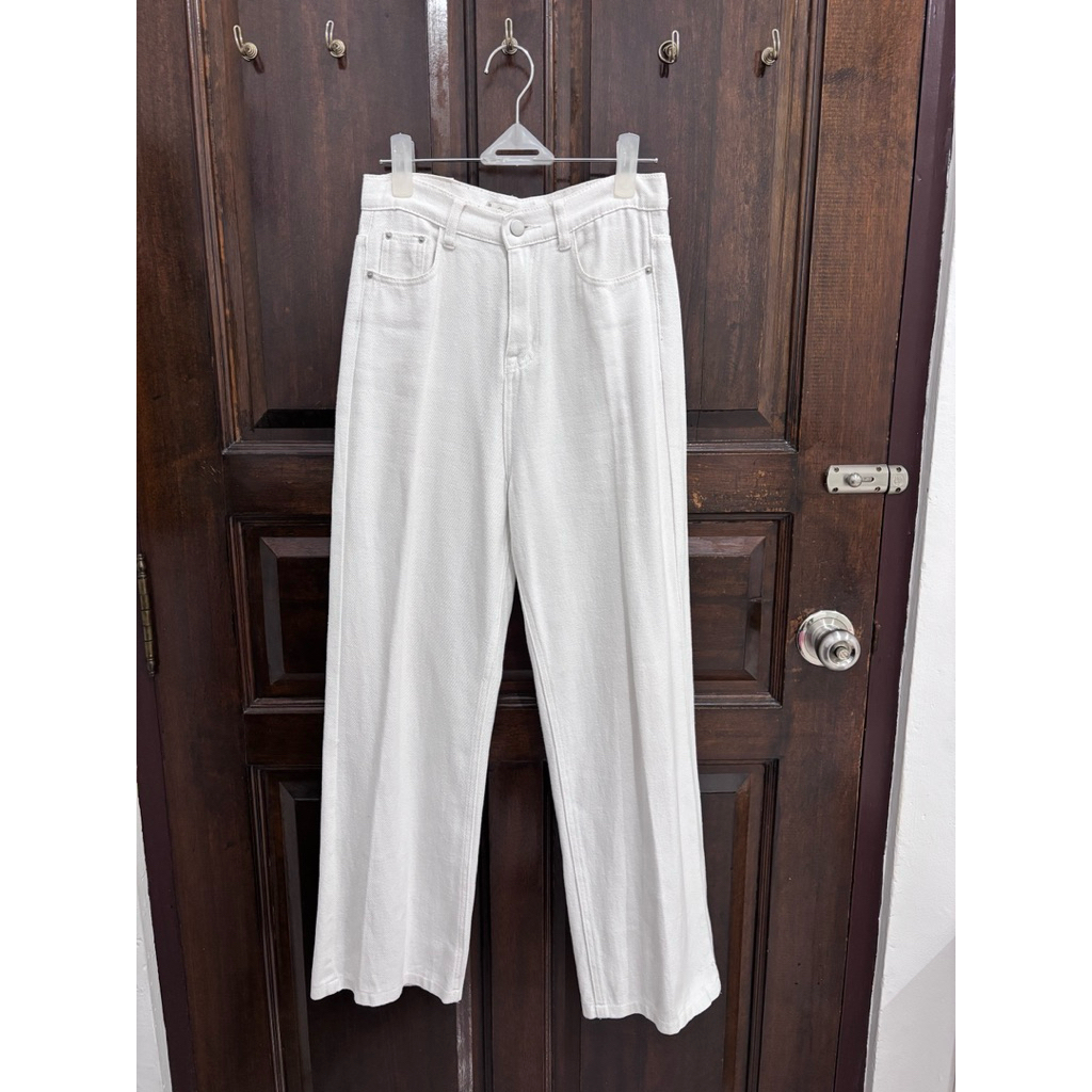 OUDRE BOMI JEANS IN WHITE SIZE S (length already altered to petite)