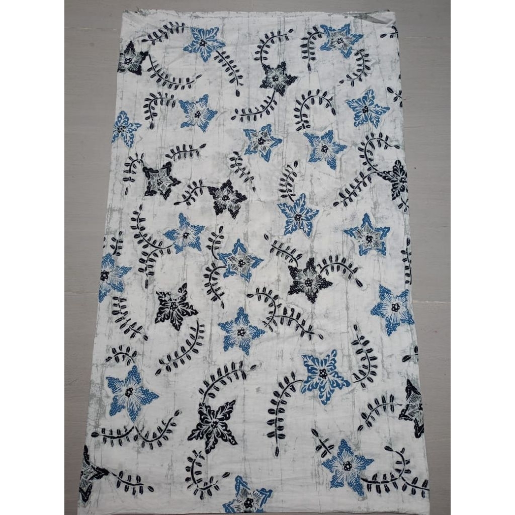 Batik Tulis Warna Alam Solo