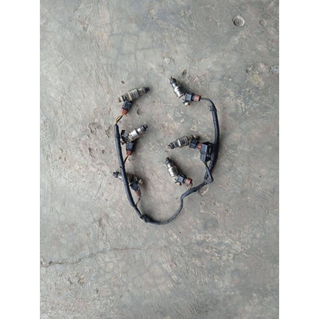 INJECTOR NOZZLE PAJERO BENSIN V6 ORIGINAL