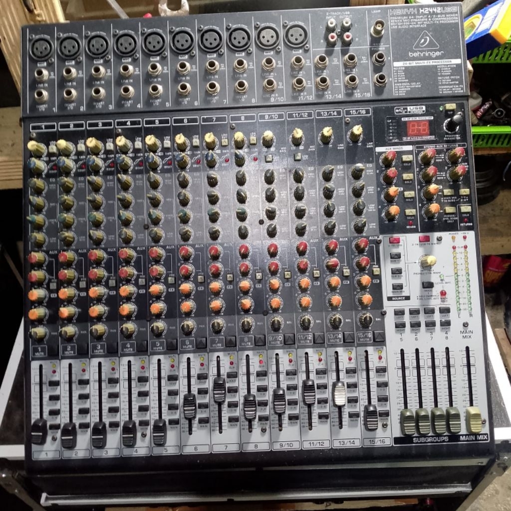 MIXER BEHRINGER XENIX 2442 USB second normal