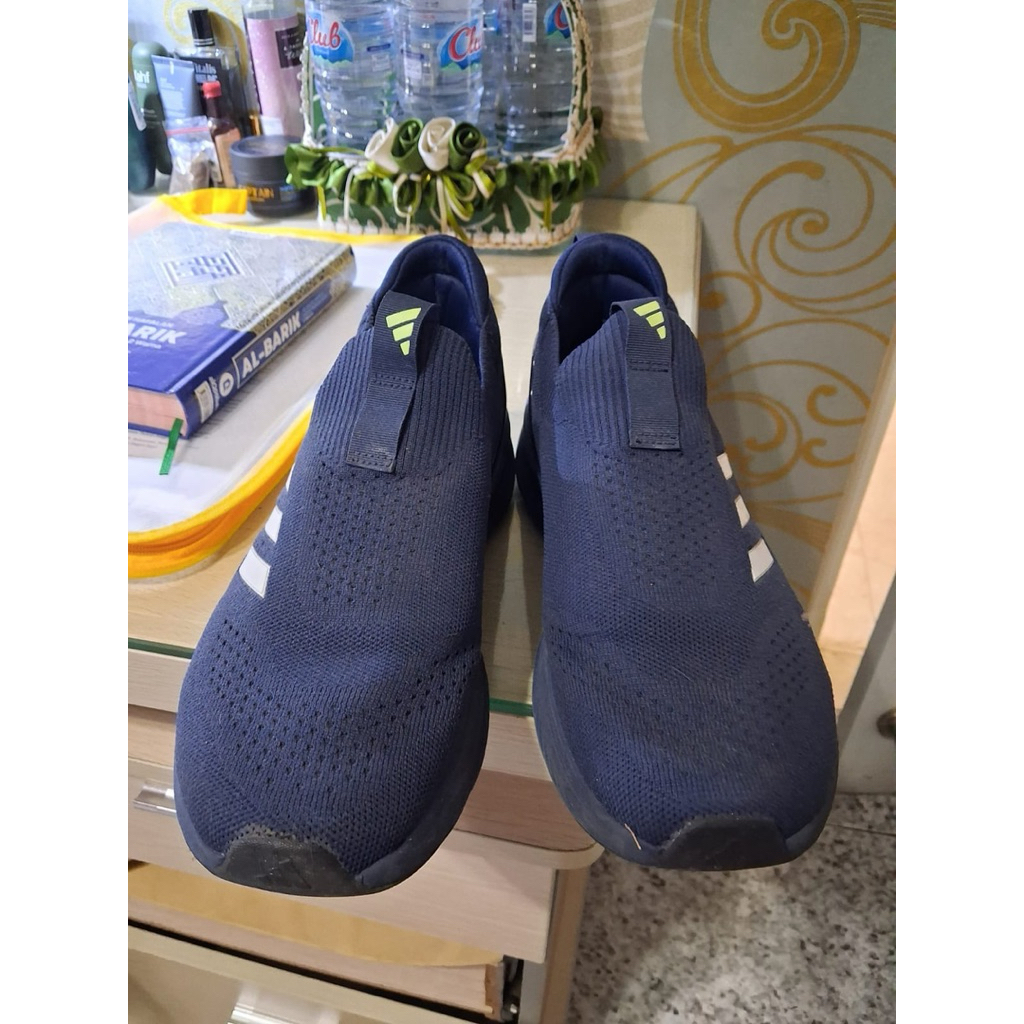 Sepatu Pria adidas slip on jogging original dan topi nike original