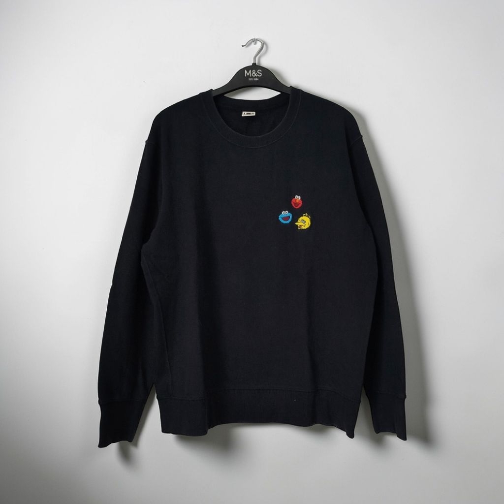 UNIQLO × KAWS × SESAME STREET Crewneck