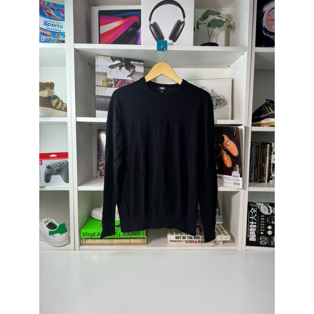 uniqlo merino crewneck sweater