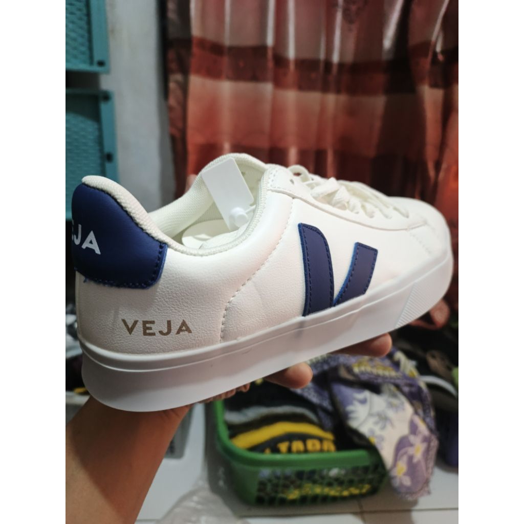 sepatu veja