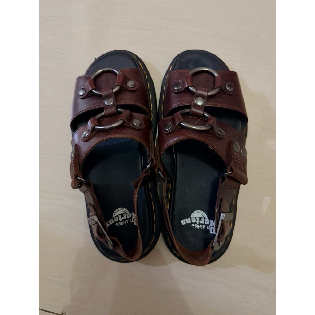 dr martens sandal authentic