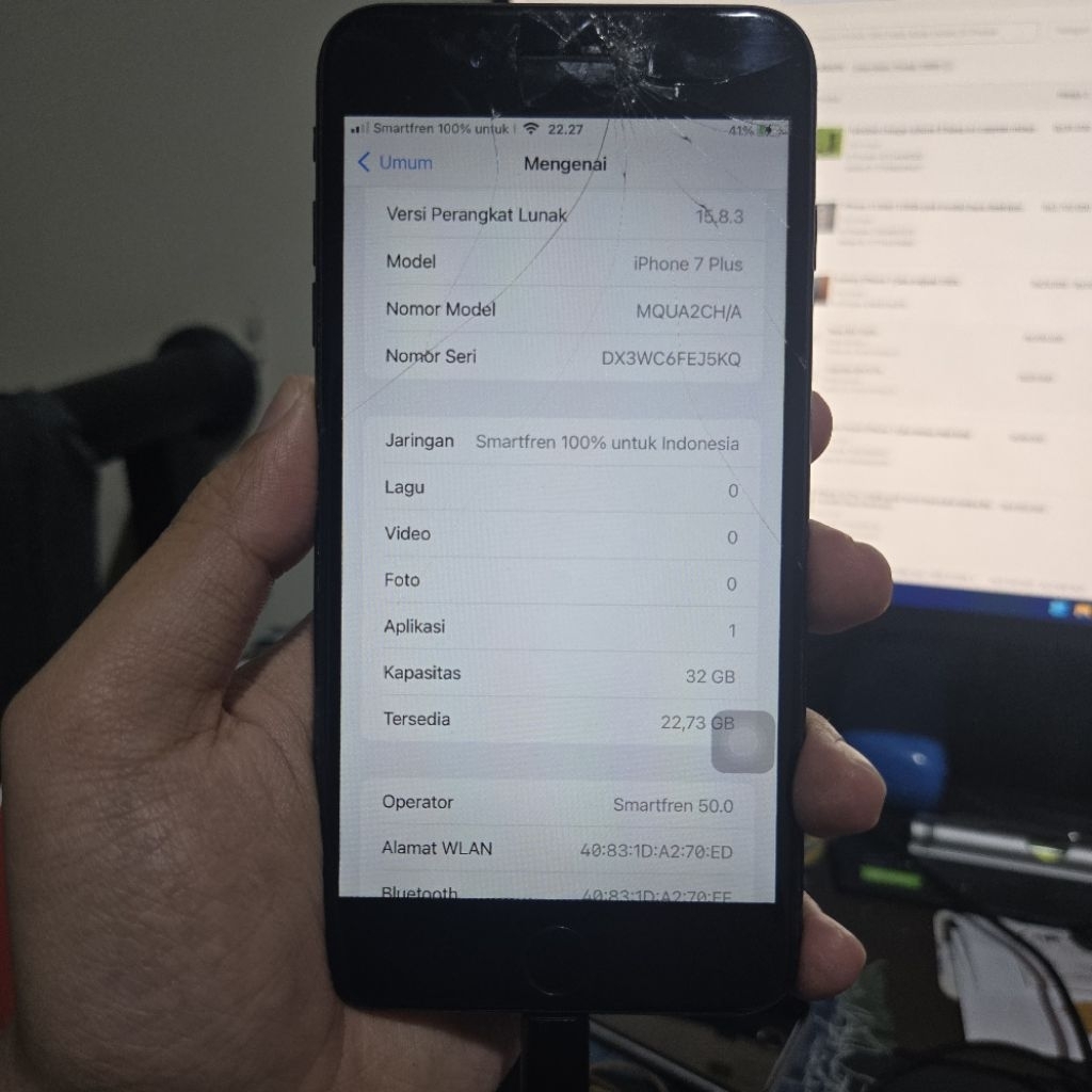 iPhone 7 plus 32Gb jet black minus baca deskripsi