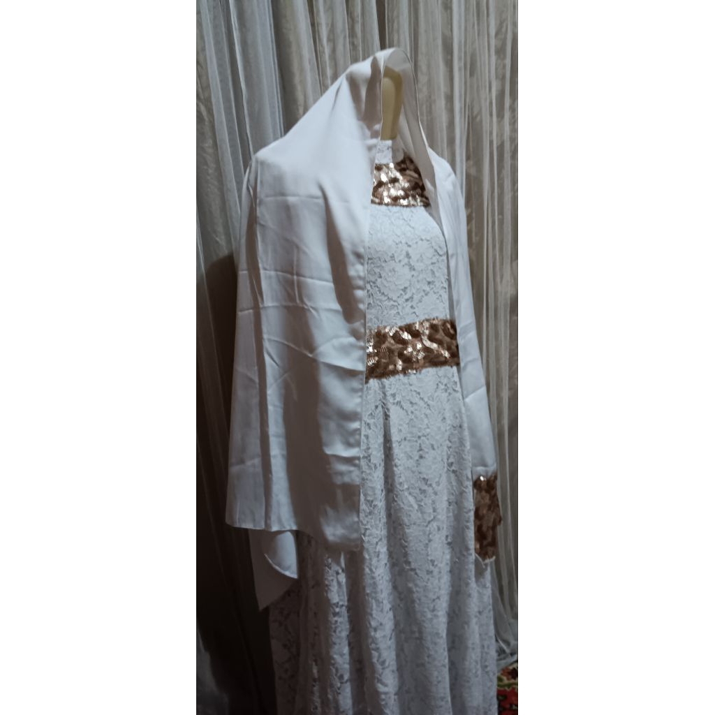Gamis set putih brukat sayap mewah