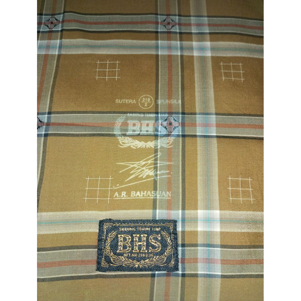 sarung BHS GBR full sutra spunslik 210/2 second minus