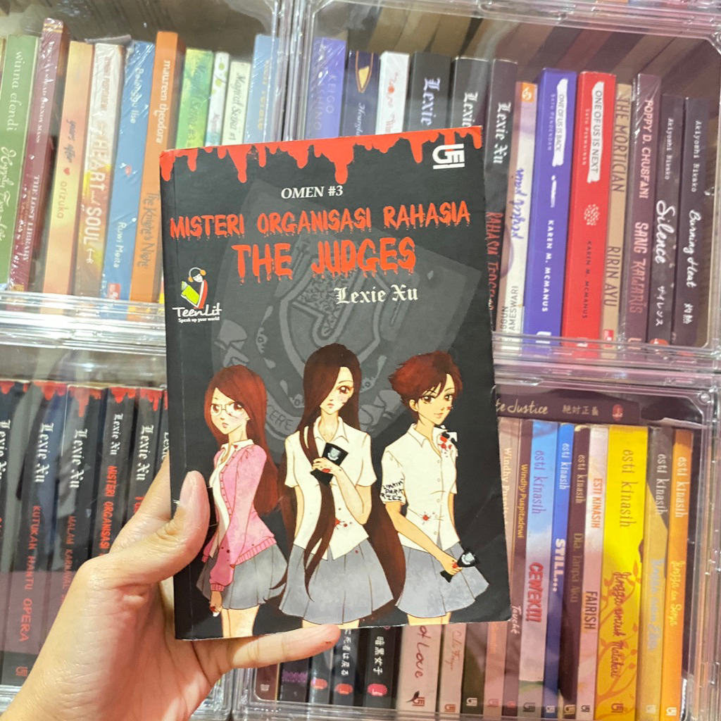 preloved novel misteri organisasi rahasia the judges omen series lexie xu