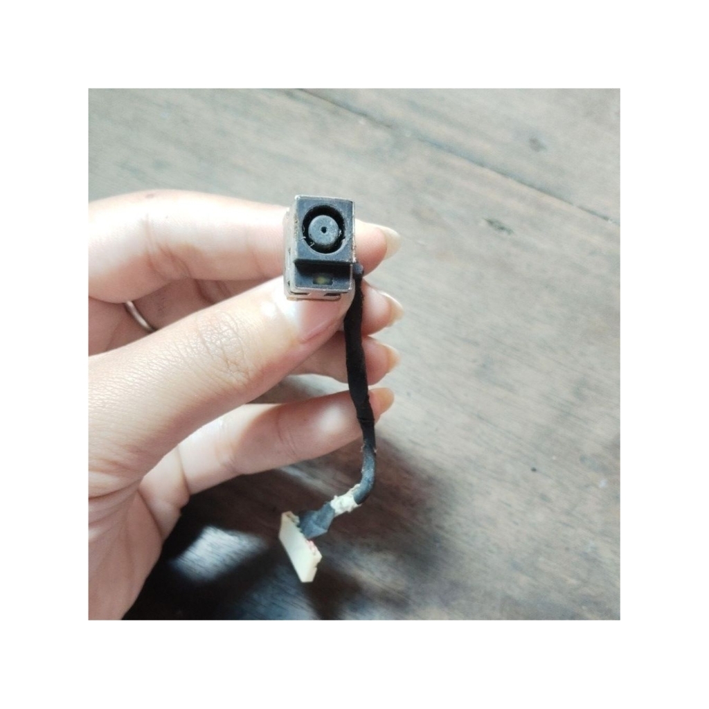 cable kabel fleksibel port charger Compaq Presario CQ42