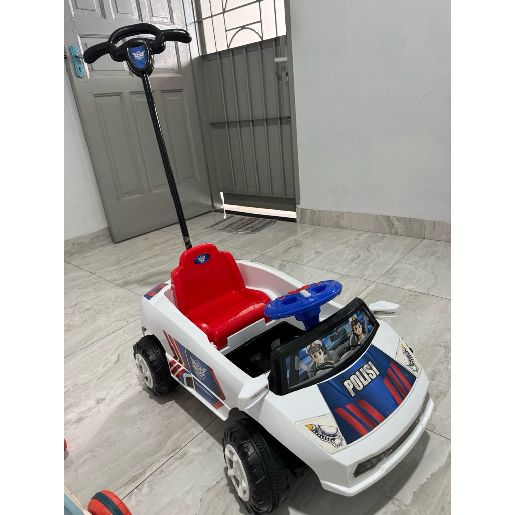 Mainan dorongan anak / Mainan mobilan (Preloved) hanya instan kota medan
