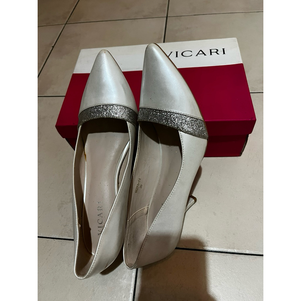 Preloved sepatu wanita vicari sz 39
