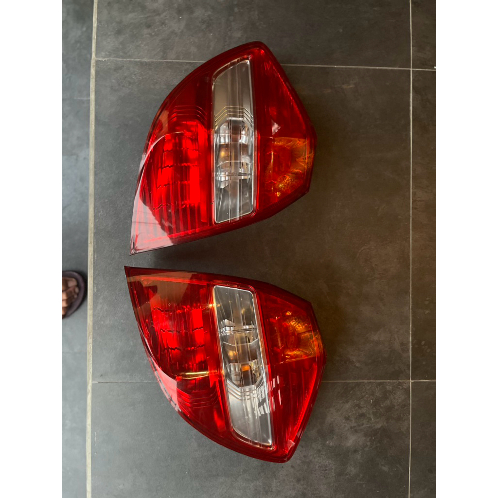 Stoplamp atau lampu belakang jazz ge8 2011-2012