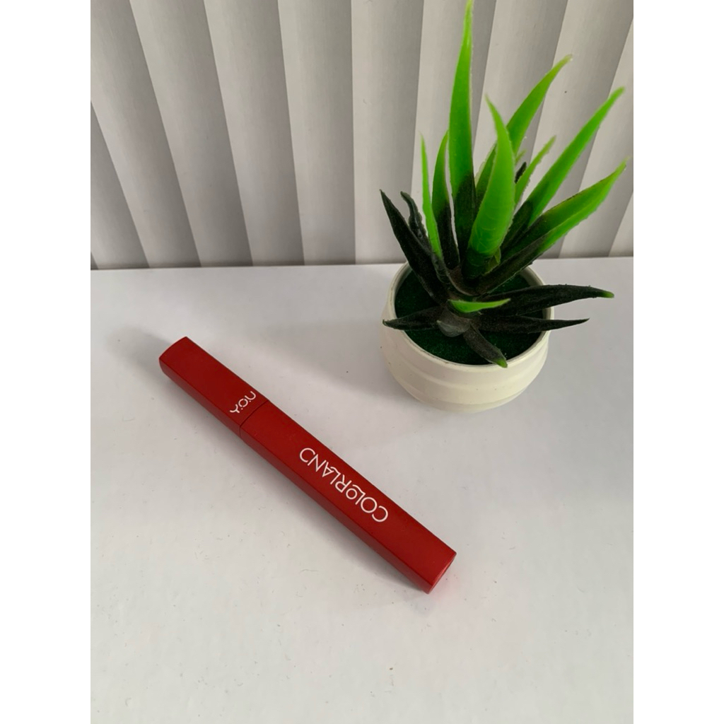 Colorland You - Lipstik Merah Elegan untuk Tampilan Cantik dan Menawan Warna Merah Elegan Penggunaan