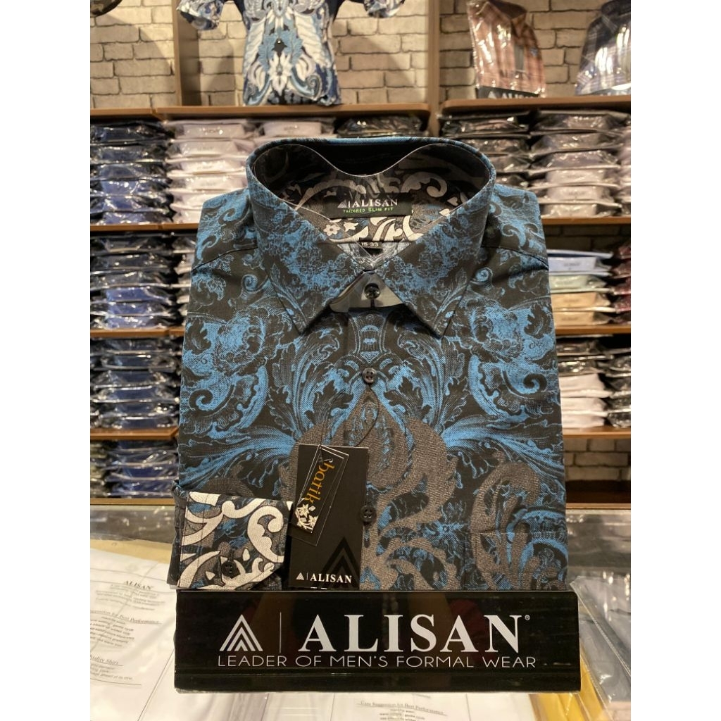 Batik Alisan Motif Gradasi Hitam Dibawah Lengan Panjang Slimfit