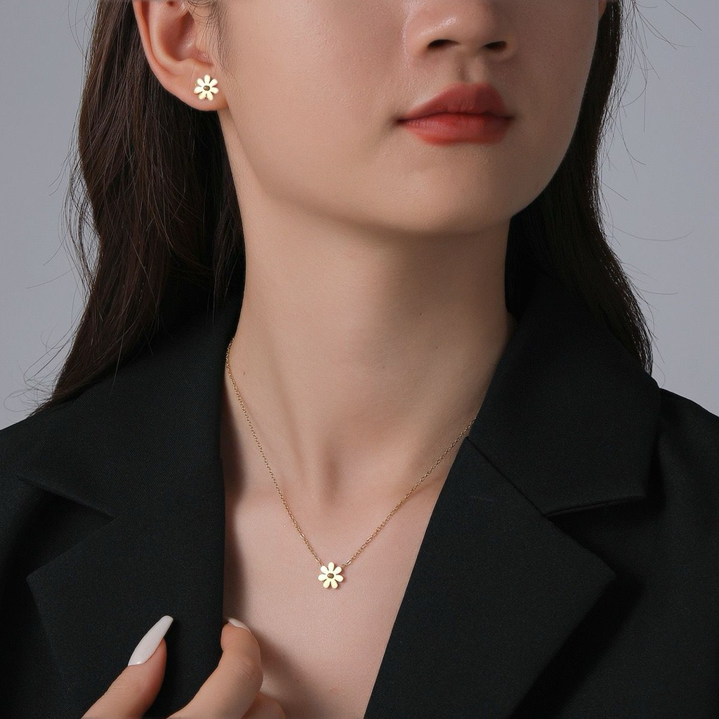 Kalung Titanium Wanita Bunga Daisy/Anting Titanium Wanita Bunga Daisy Anti Karat Anti Luntur