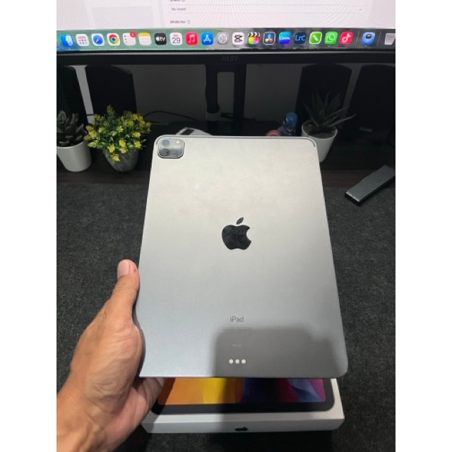 iPad Pro 1inch, 2nd Gen, 2020 - Space Gray - 128GB - Wi-Fi only - Ex Ibox - SIAPA CEPAT DIA DAPAT
