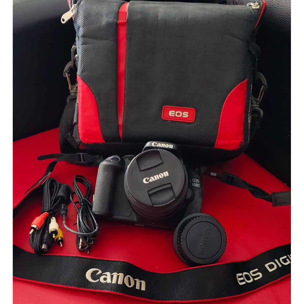 KAMERA CANON EOS 600D