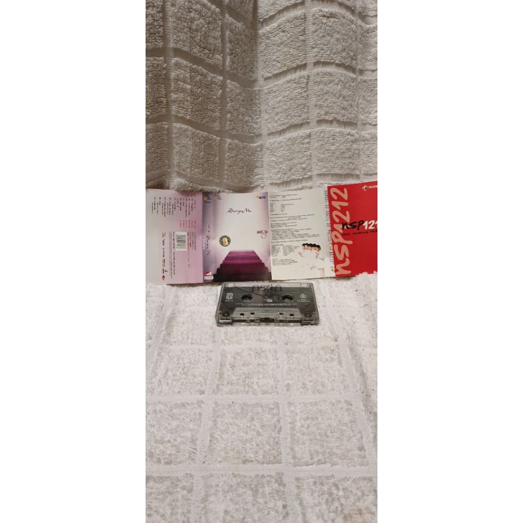 surgamu ungu kaset pita