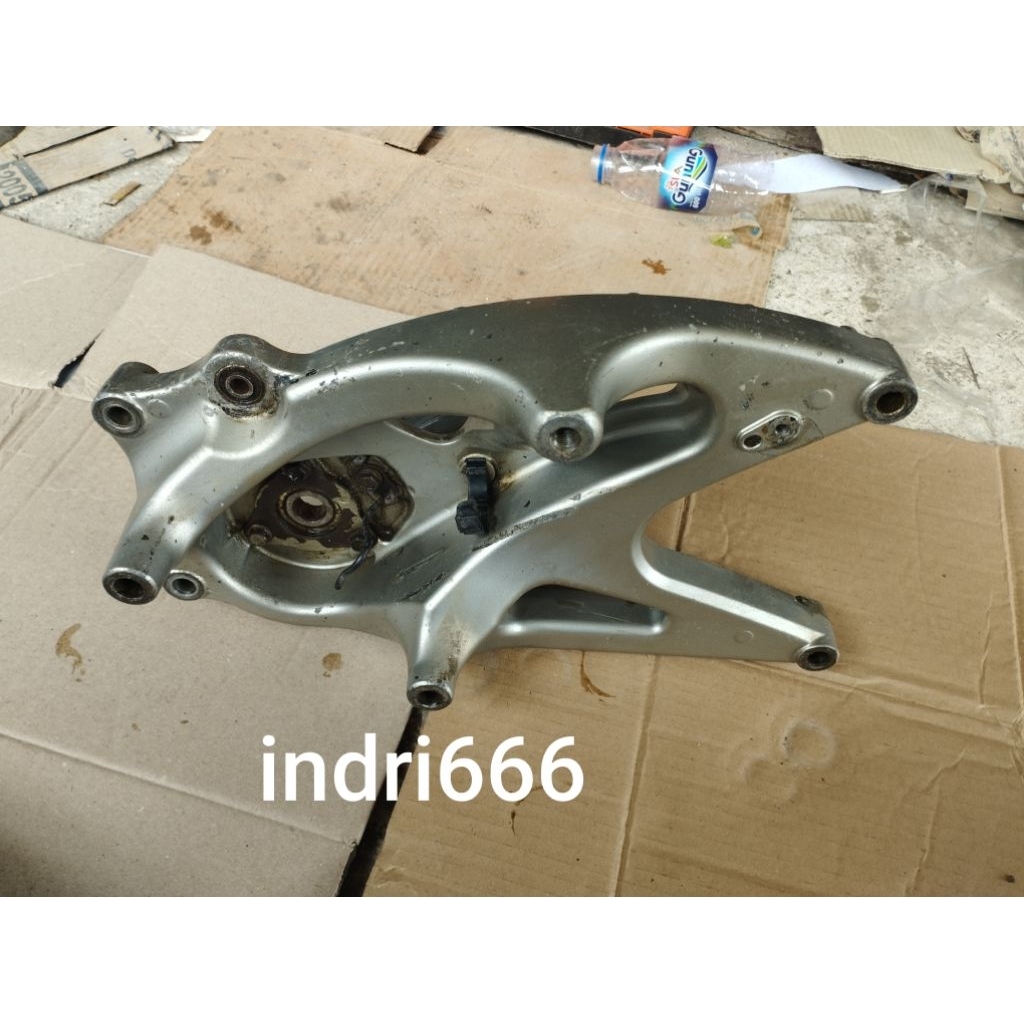 Swing arm knalpot NMAX OLD 155 2DP Original copotan