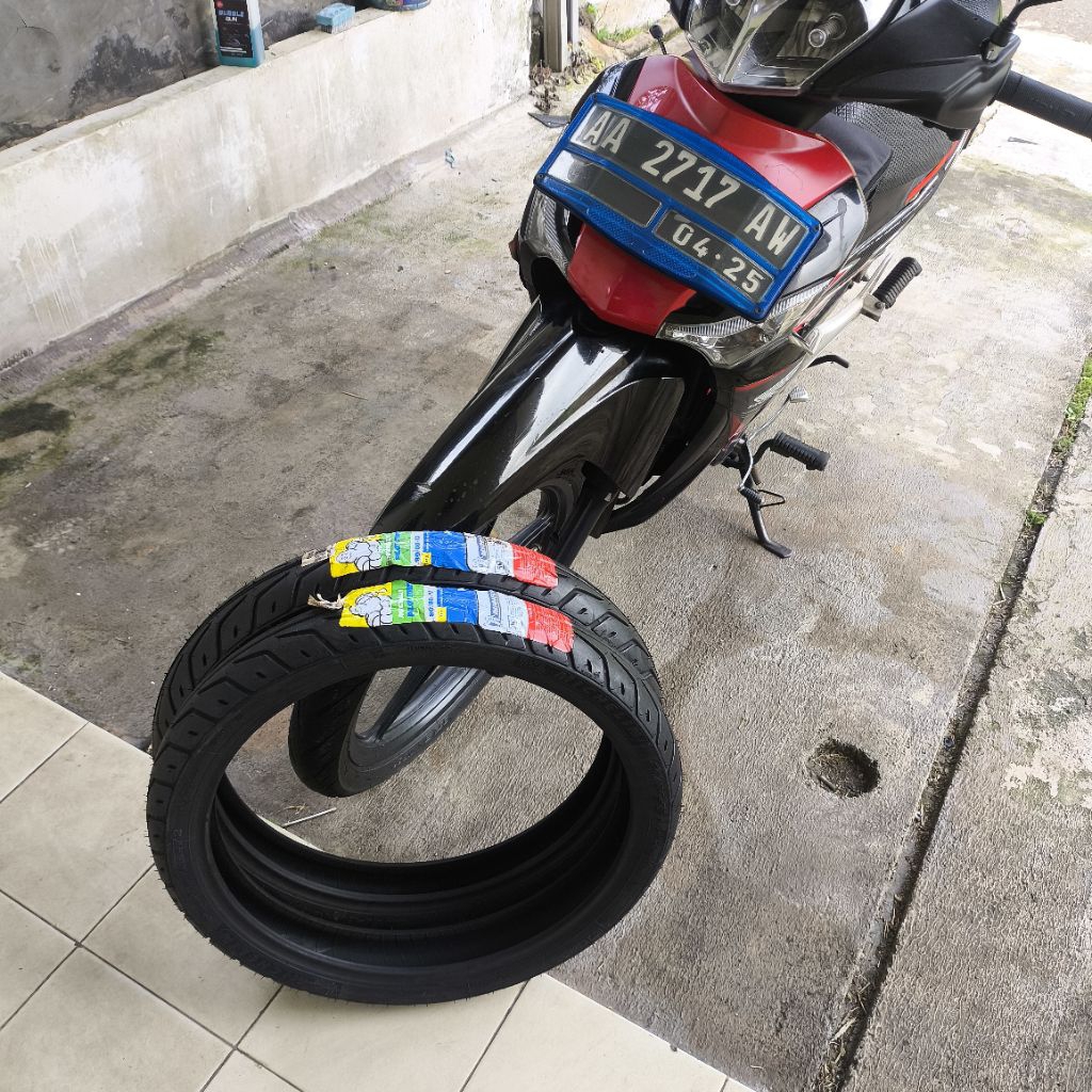 michelin pilot street 2 80/80 ring 17