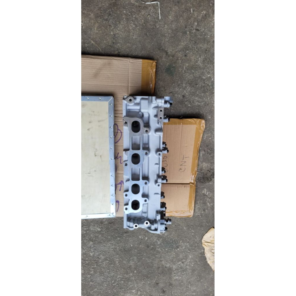 cylinder head pajero assy&only 4D56
