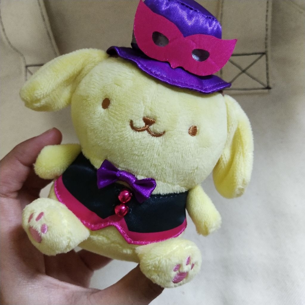 Pompompurin Sanrio Plush Halloween Edition Keychain
