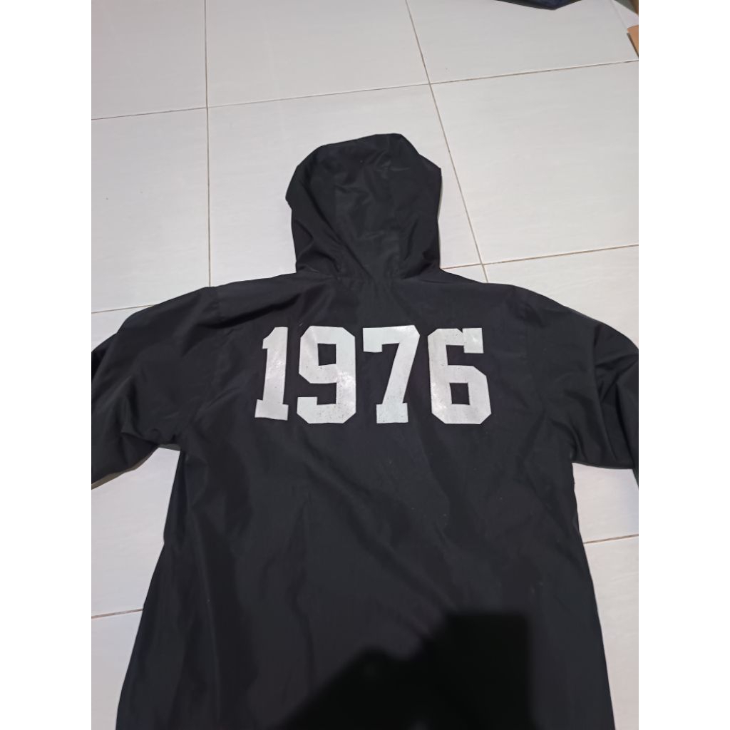 jaket 1976