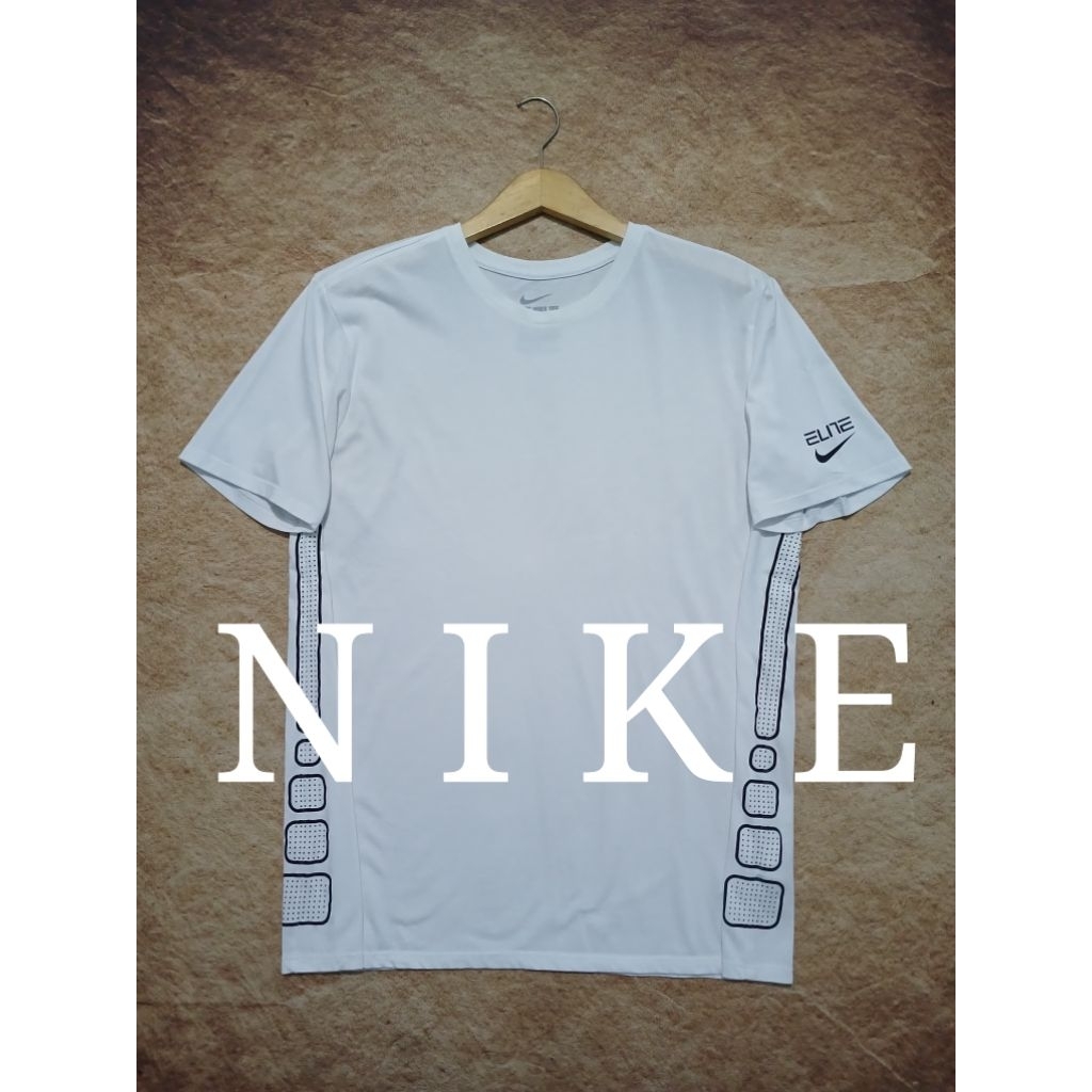 Tshirt keren NIKE katun adem bekas pakai