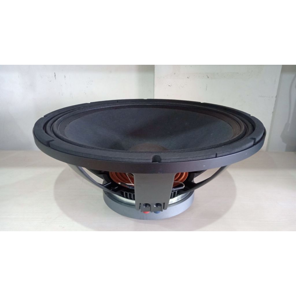 SPEAKER AUDIO SOUNDQUEEN 18P300 18INCHI