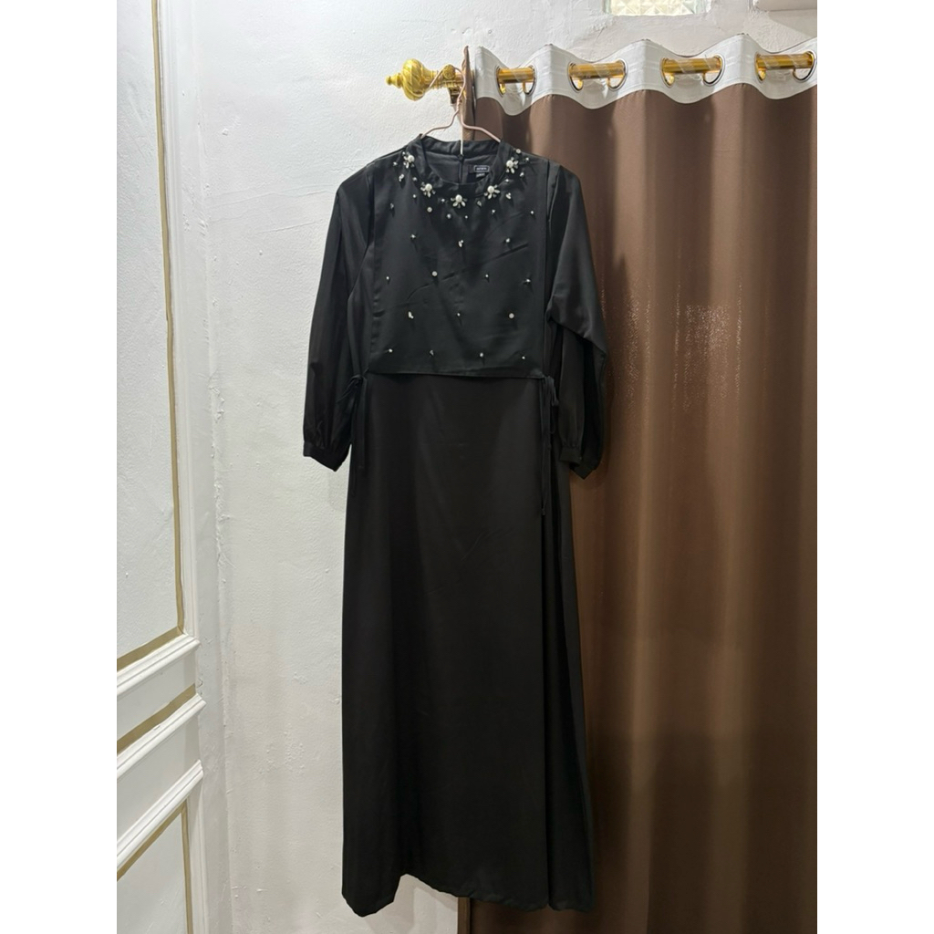 preloved Gamis / Dress payet MFMW - Hitam Size L