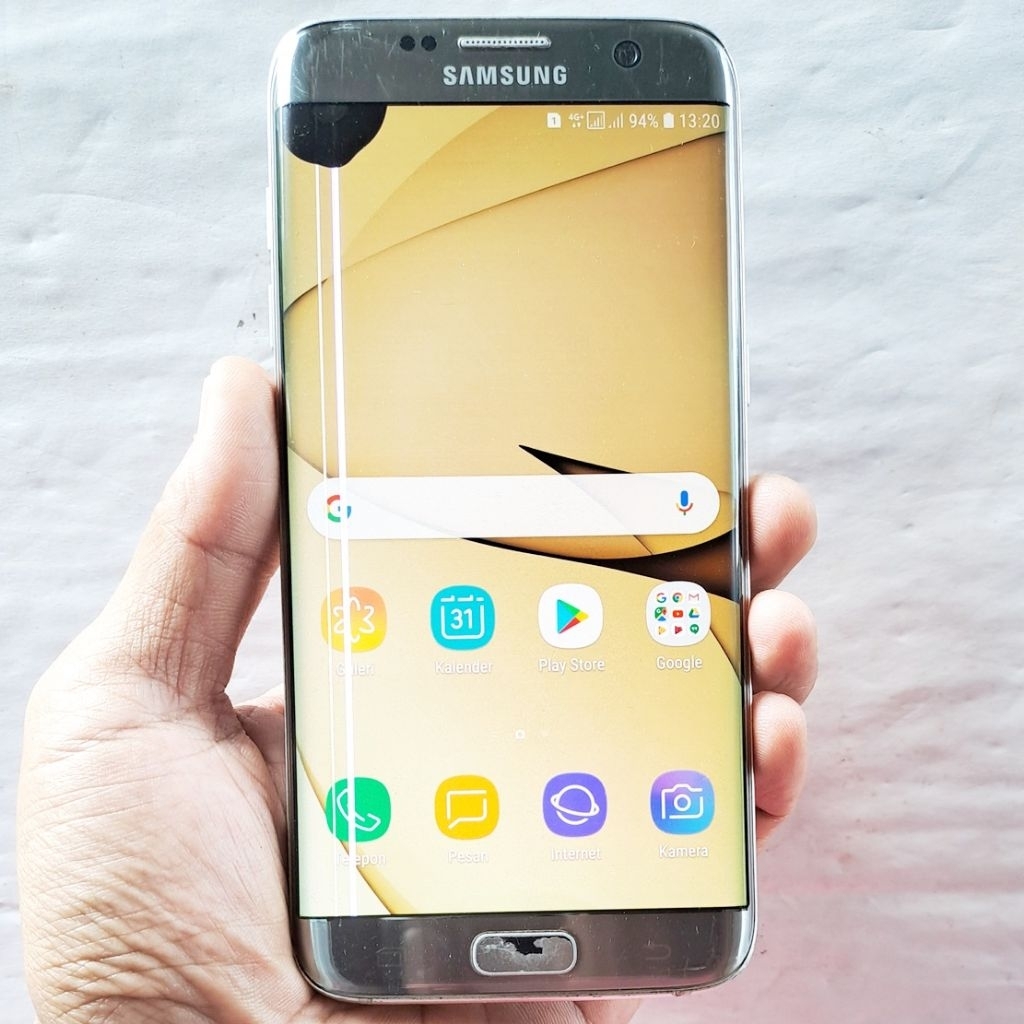 Handphone Samsung Galaxy S7 Edge Second 4/32 NFC Eks Resmi Sein Original