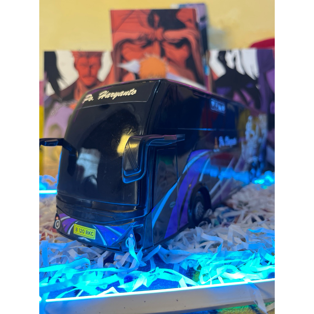 Bus Miniatur Tronton RKC