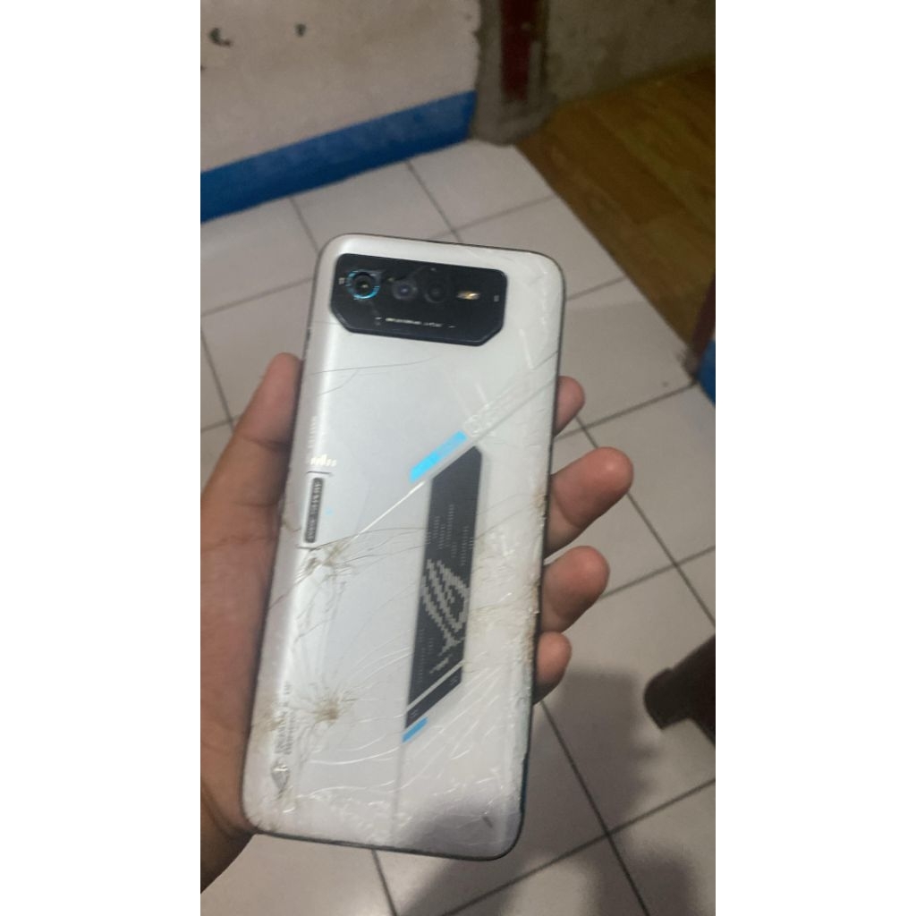 Rog Phone 6 Minus