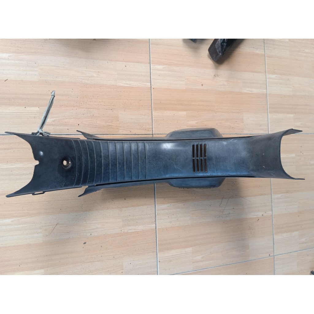 legshield tengah honda grand