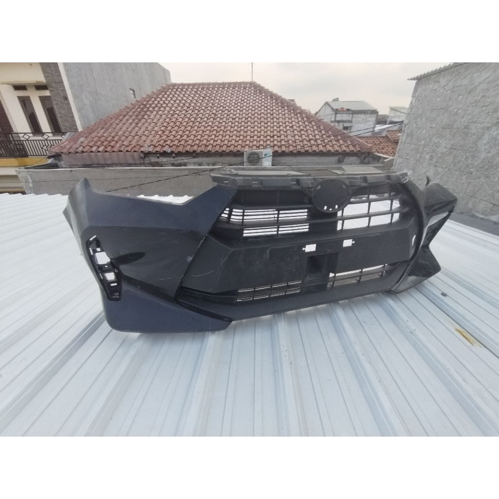 bemper depan agya 2023-2026 original ex asuransi. bemper toyota agya 2023-2026 original