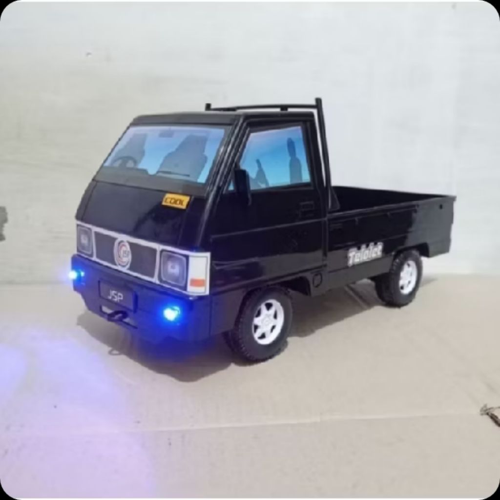 MAINAN MOBIL PICKUP L300