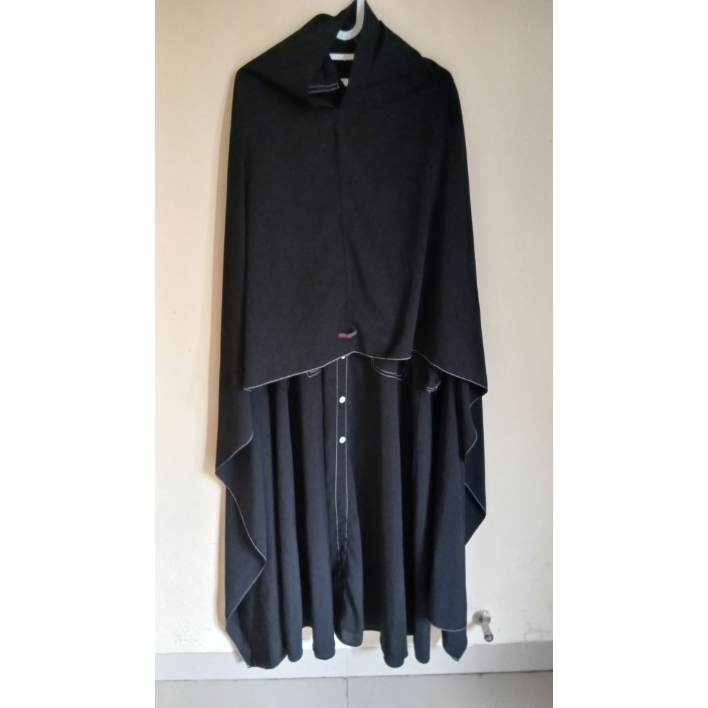 Gamis hitam PL
